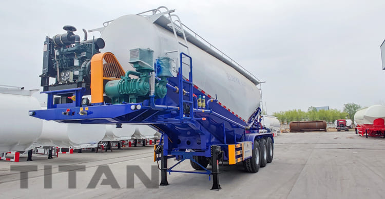 Tri Axle 45 CBM Cement Bulker Trailer for Sale in Kenya